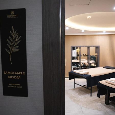 Resident Hotel Kazybek Bi Almati Kültér fotó