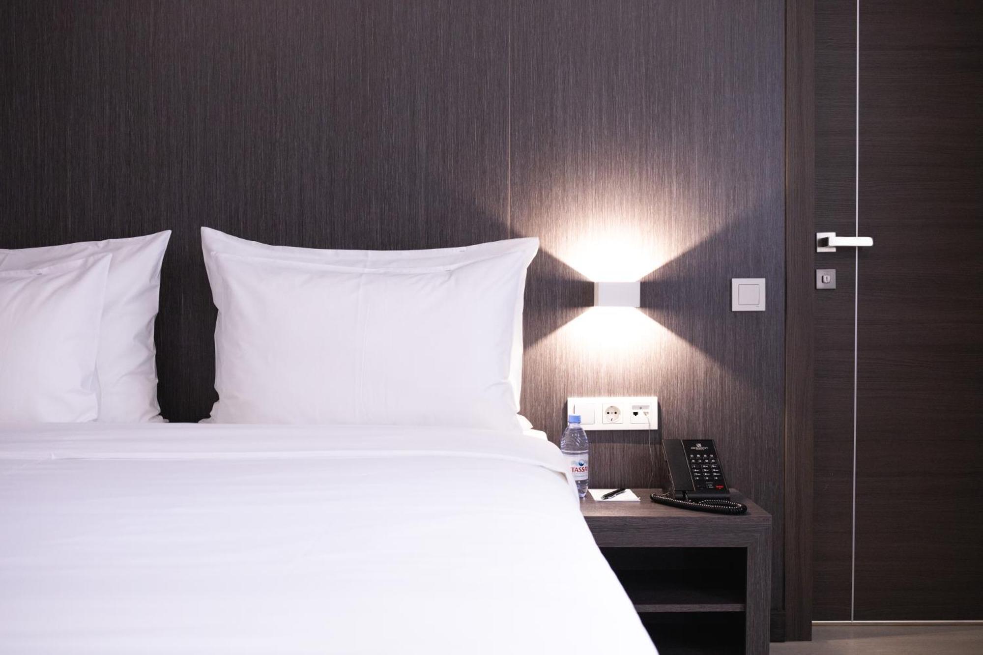 Resident Hotel Kazybek Bi Almati Kültér fotó