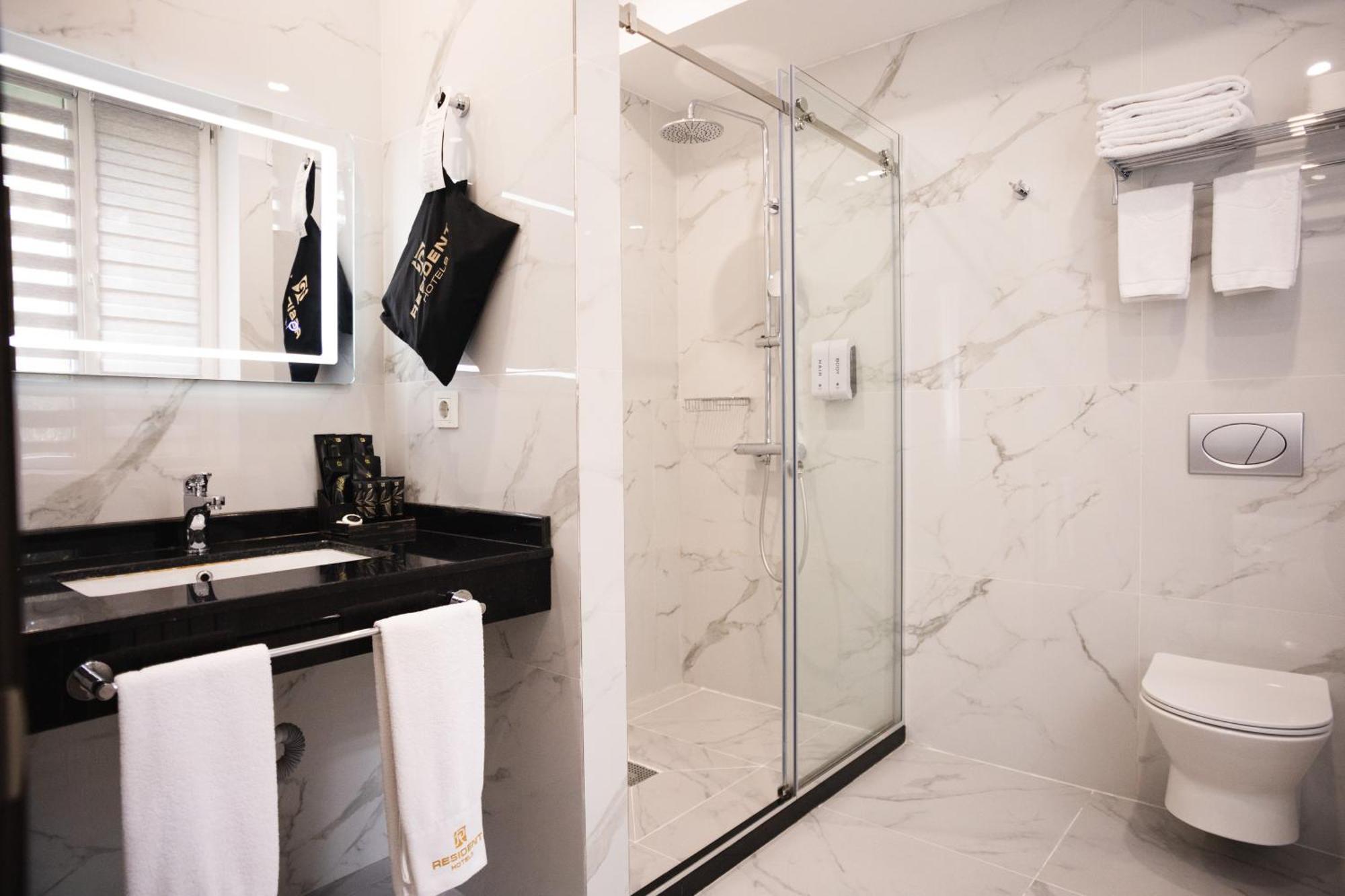 Resident Hotel Kazybek Bi Almati Kültér fotó